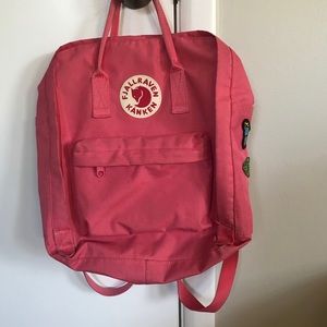 fjallraven kanken pink backpack